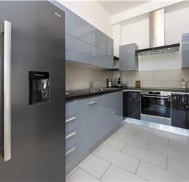 4 bedroom villa with pool and sea views near Dubrovnik sleeps 8